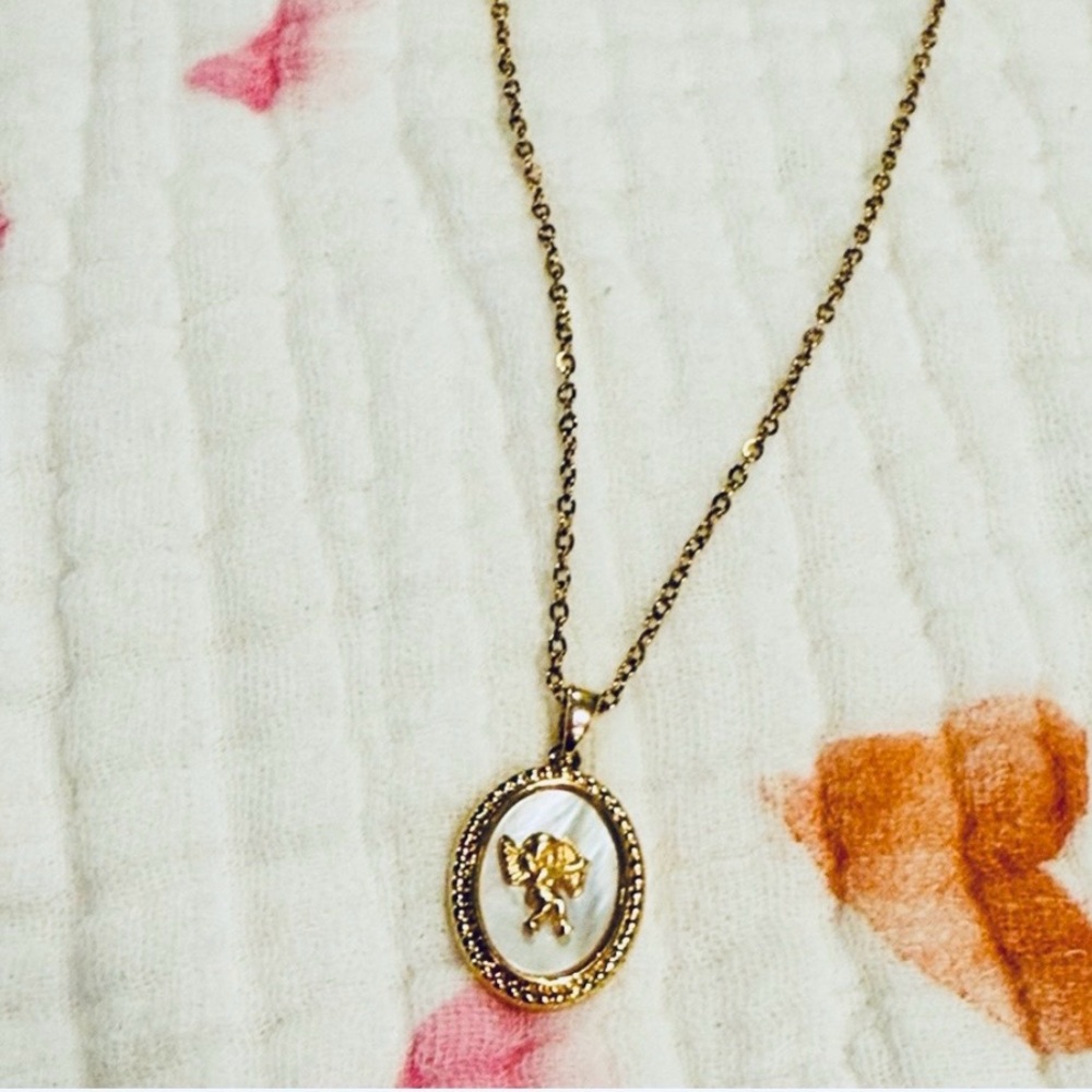 Gold Pendant Necklace with Oval Charm NIP